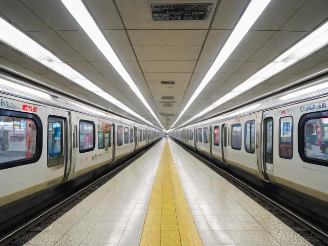 上海白丽路地铁(上海地铁百色路站)